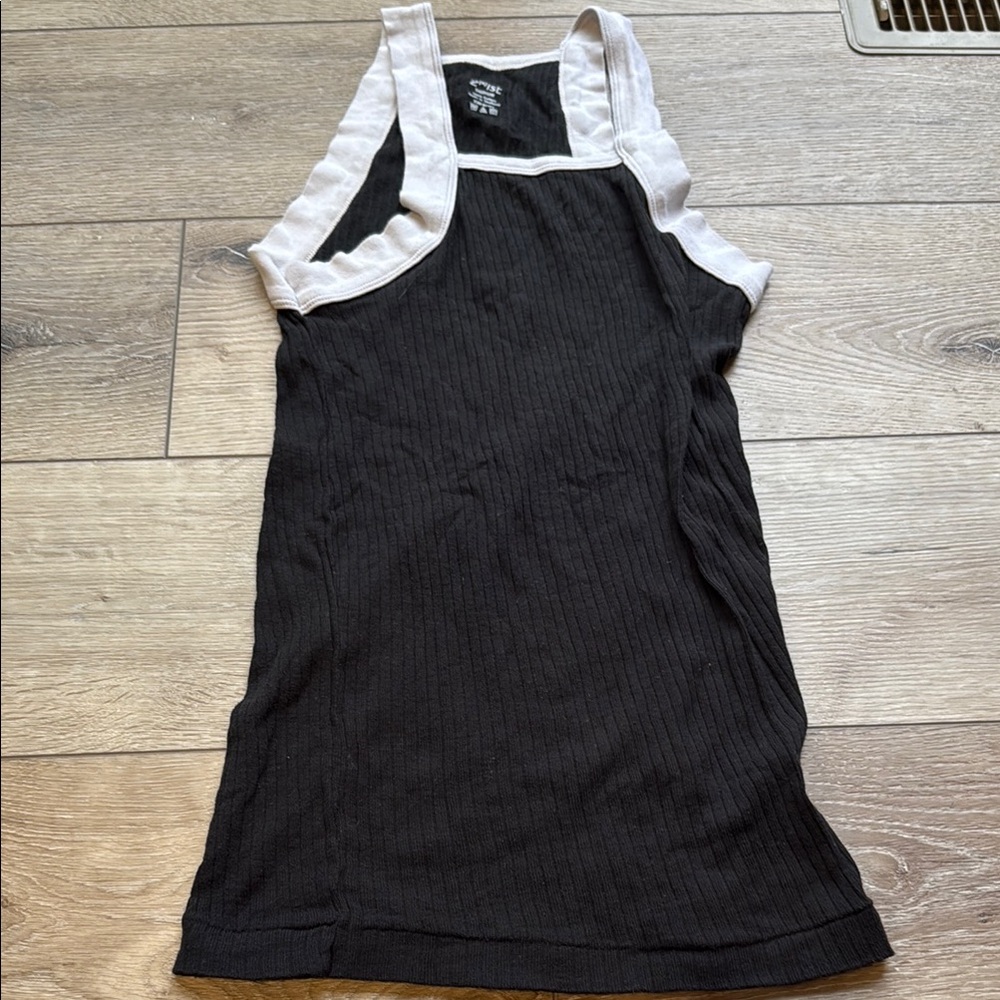 Black and White Ribbed Tank Top